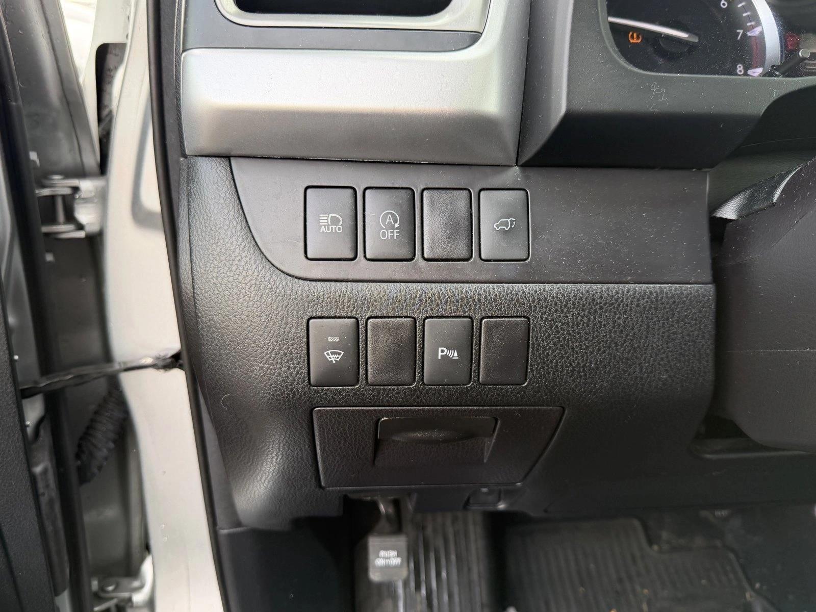 2017 TOYOTA HIGHLANDER - Image 13