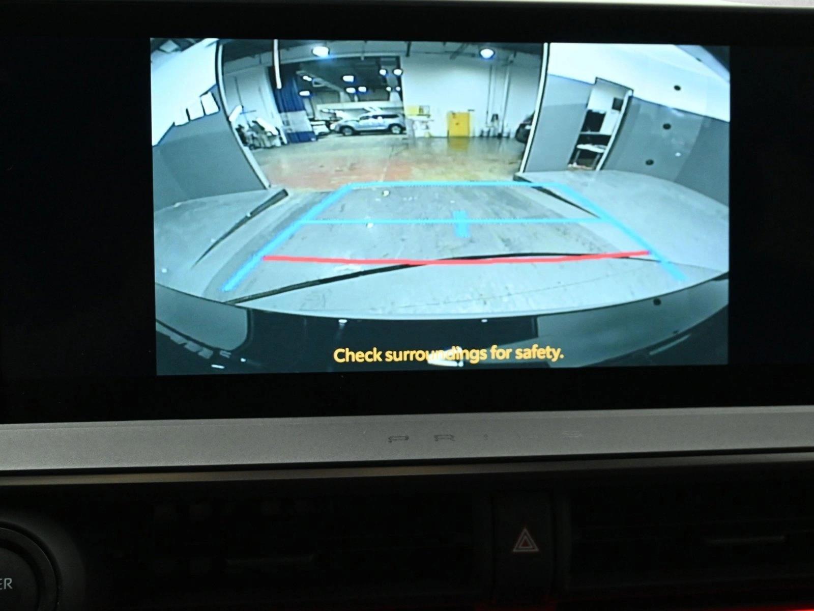 2026 TOYOTA PRIUS PRIME (PHEV) - Image 16