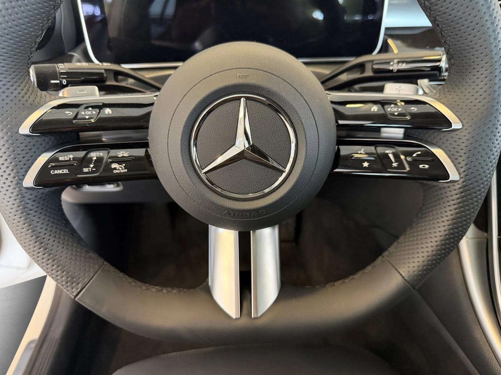 2026 Mercedes-Benz C-Class Sedan C 300 - Photo 13