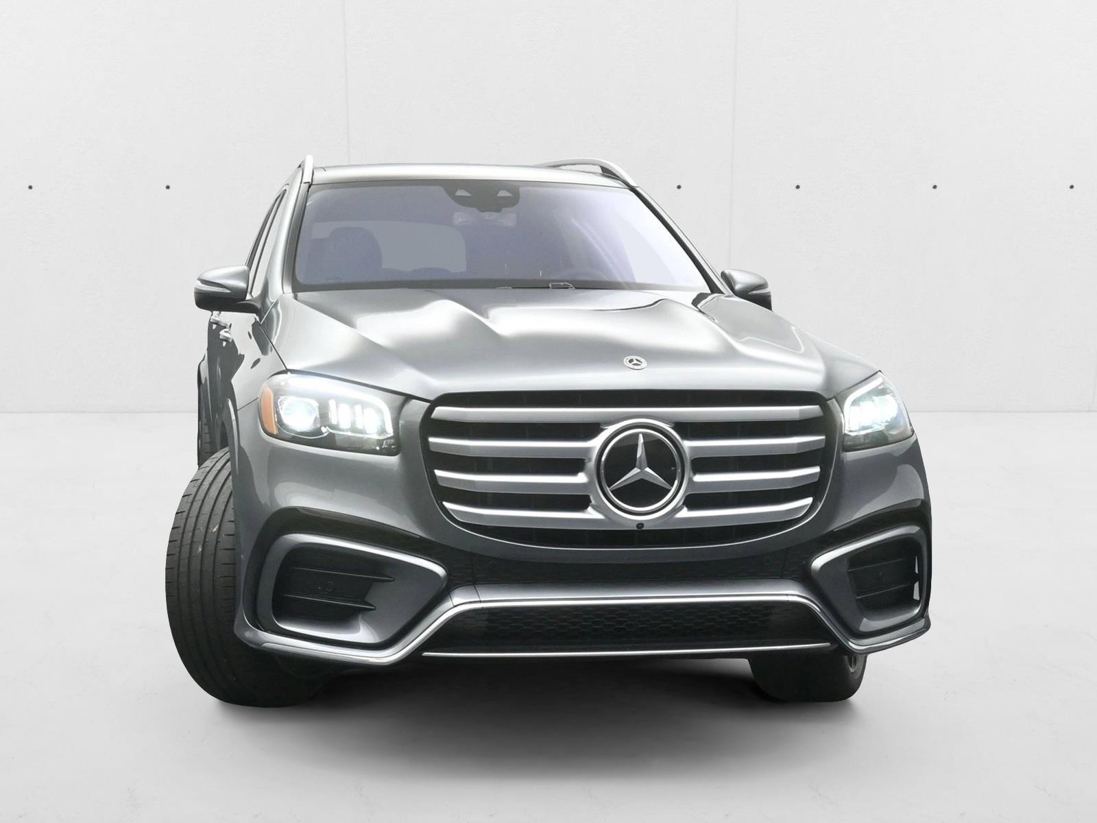 2026 Mercedes Benz GLS 580 4MATIC photo 3