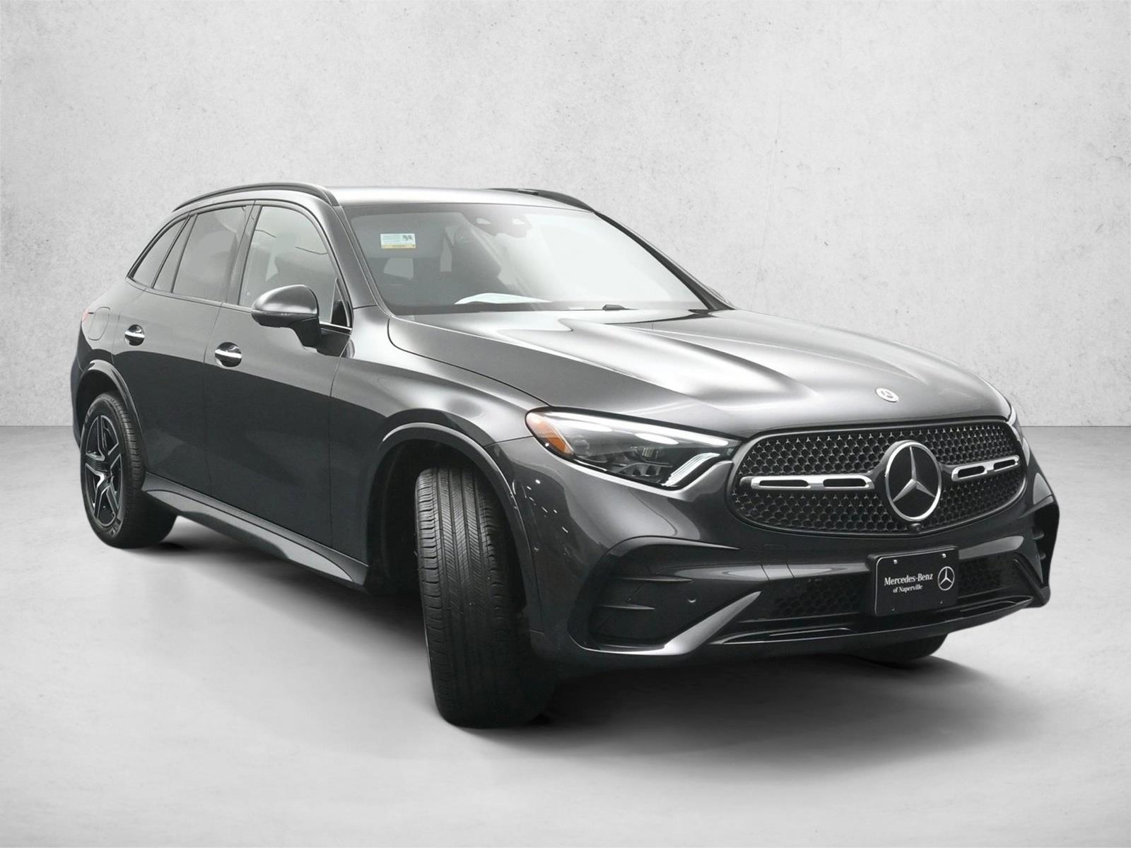 2025 Mercedes Benz GLC 300 4MATIC photo 4