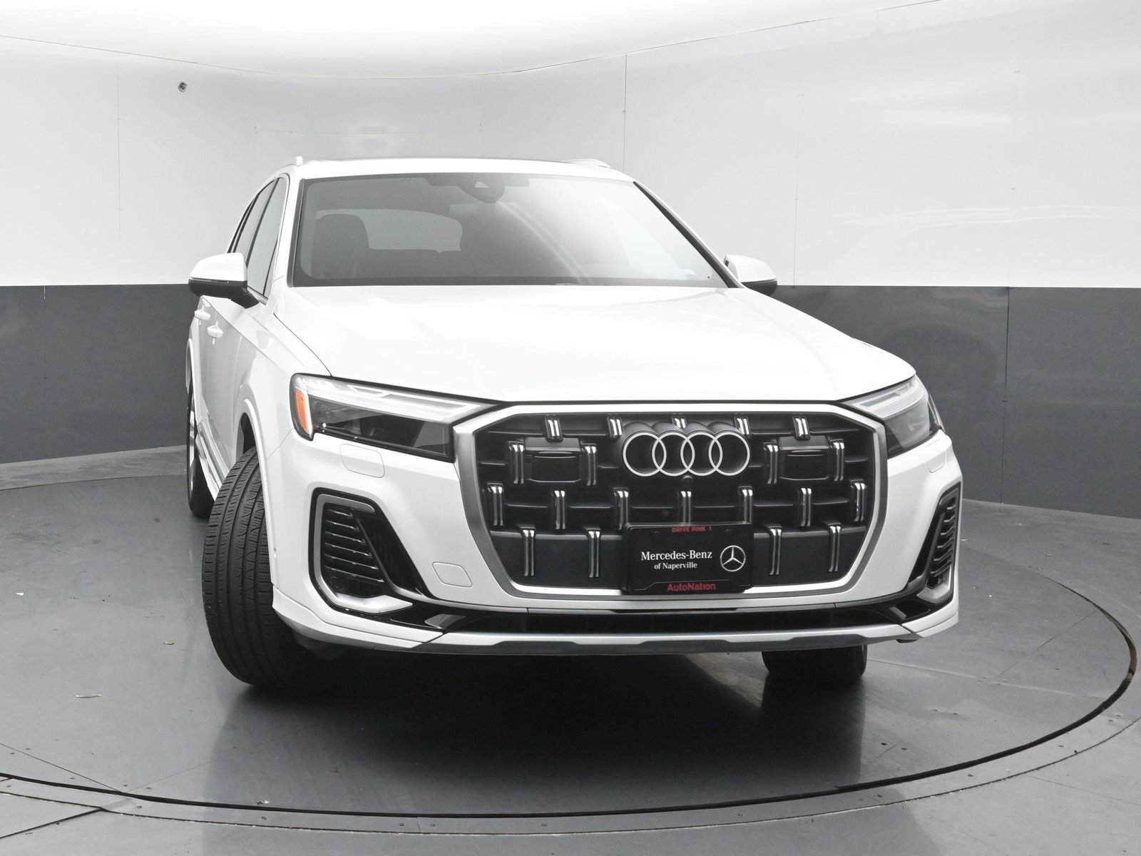 2025 Audi Q7 55 Premium photo 3