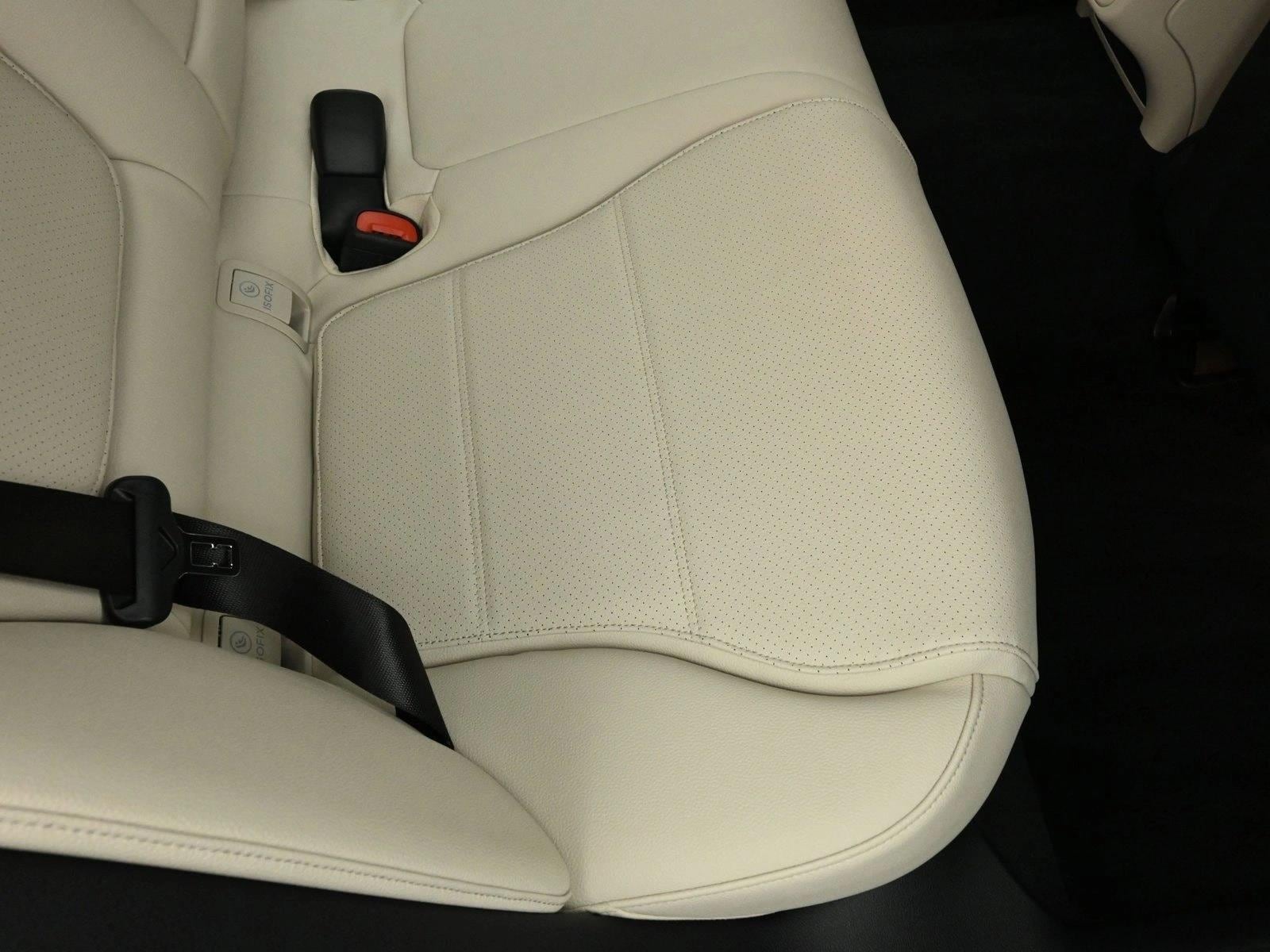 2025 MERCEDES-BENZ C-CLASS - Image 26