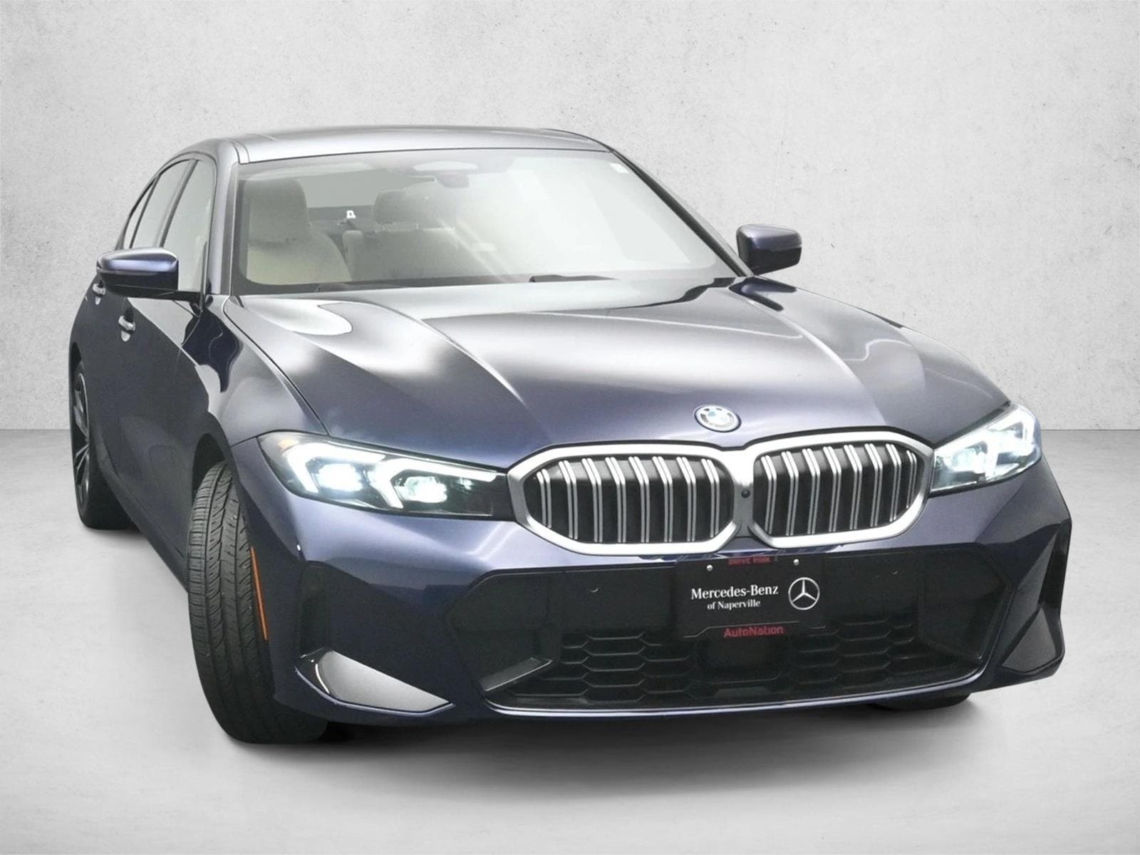 2024 BMW 330E - Image 3