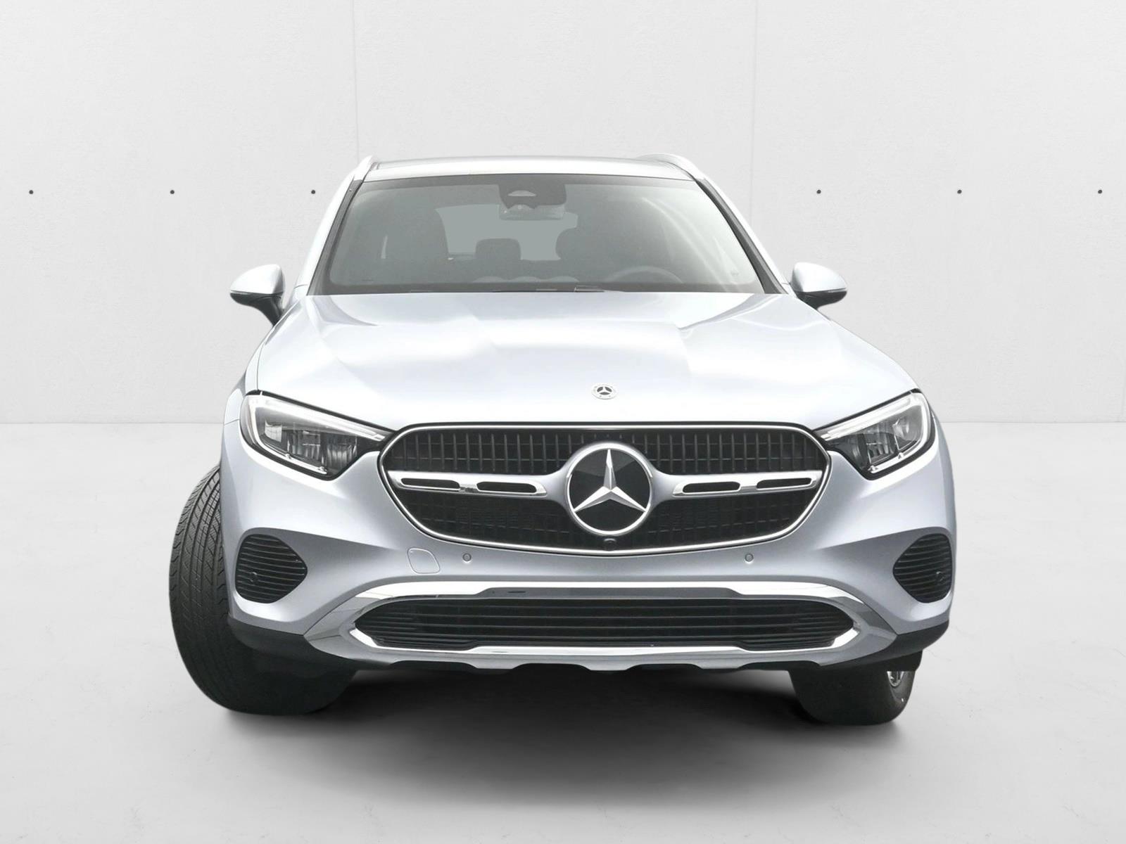 2025 Mercedes Benz GLC 300 4MATIC photo 3