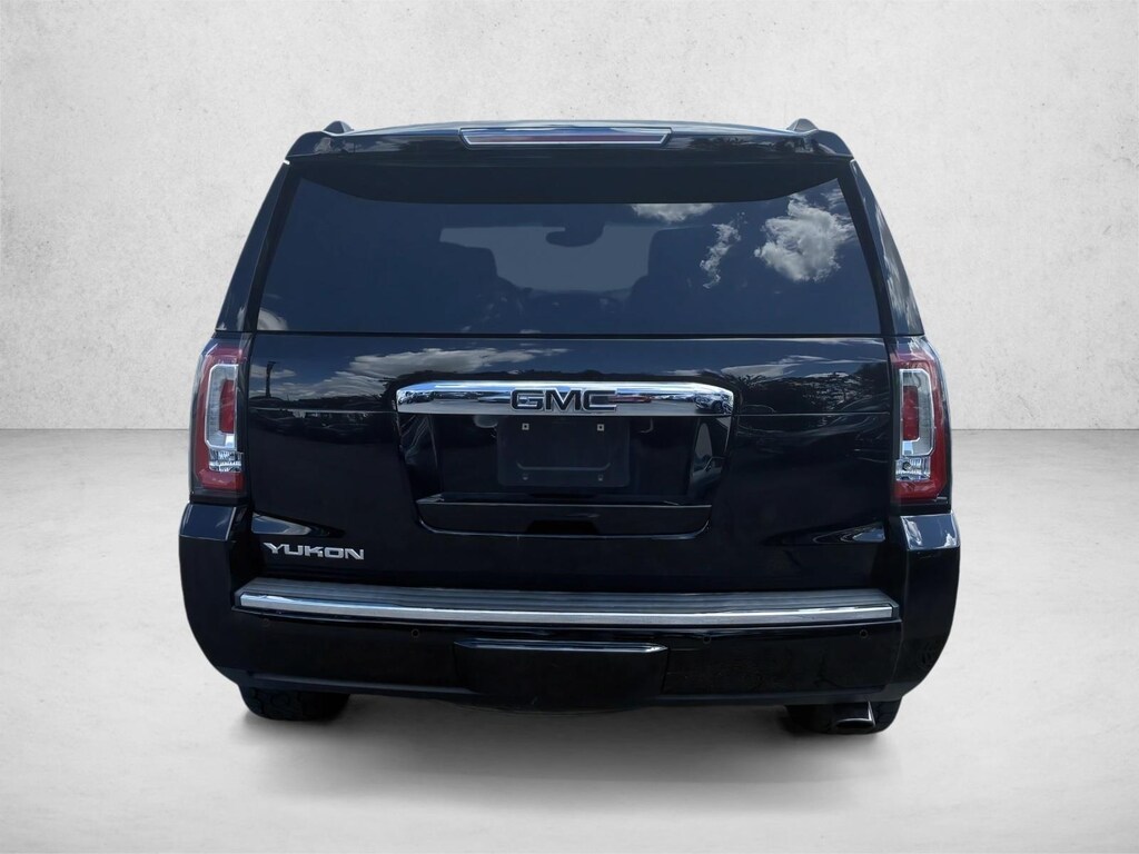 Used 2018 GMC Yukon Denali SUV