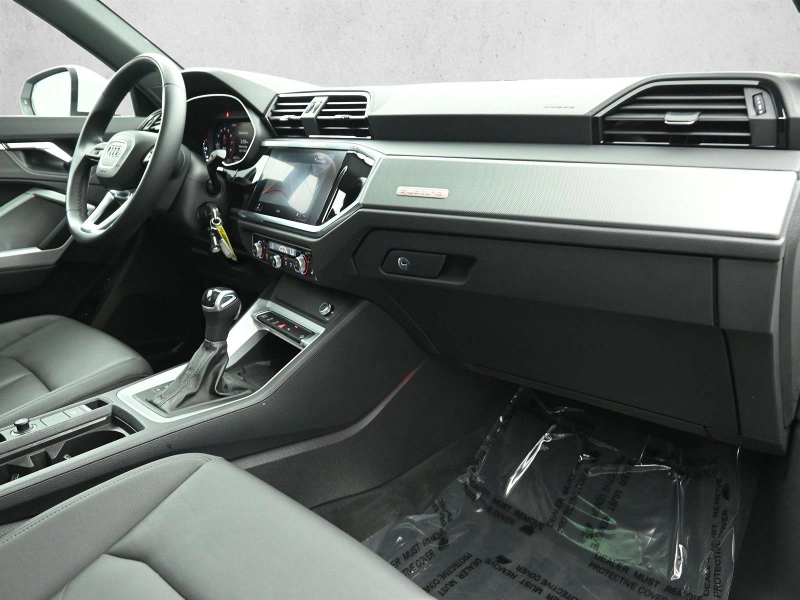 2022 AUDI Q3 - Image 27