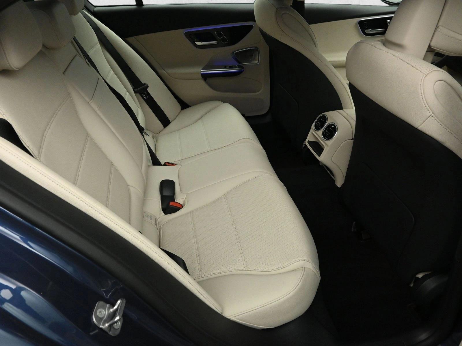 2025 MERCEDES-BENZ C-CLASS - Image 24