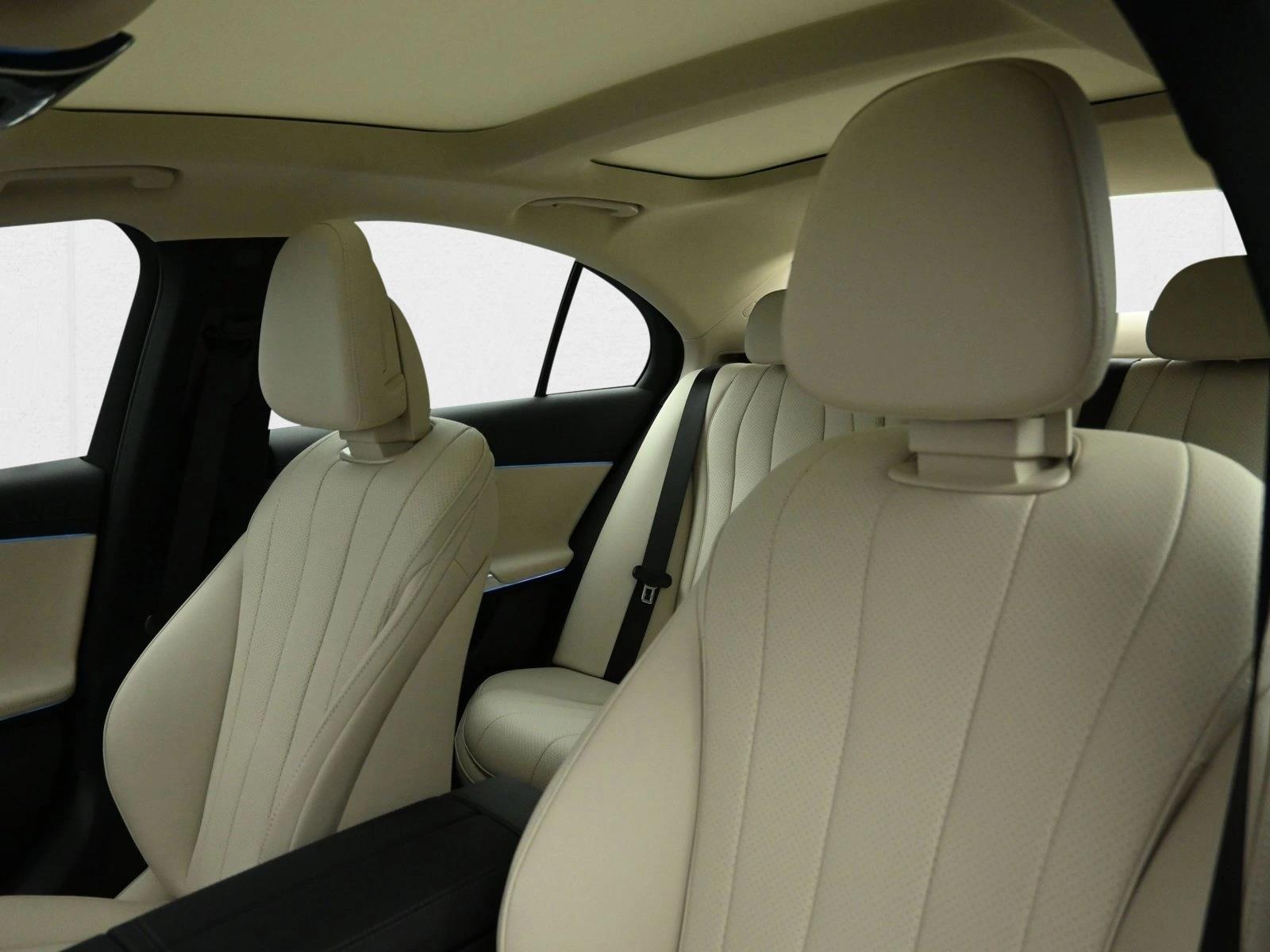 2026 MERCEDES-BENZ E-CLASS - Image 9