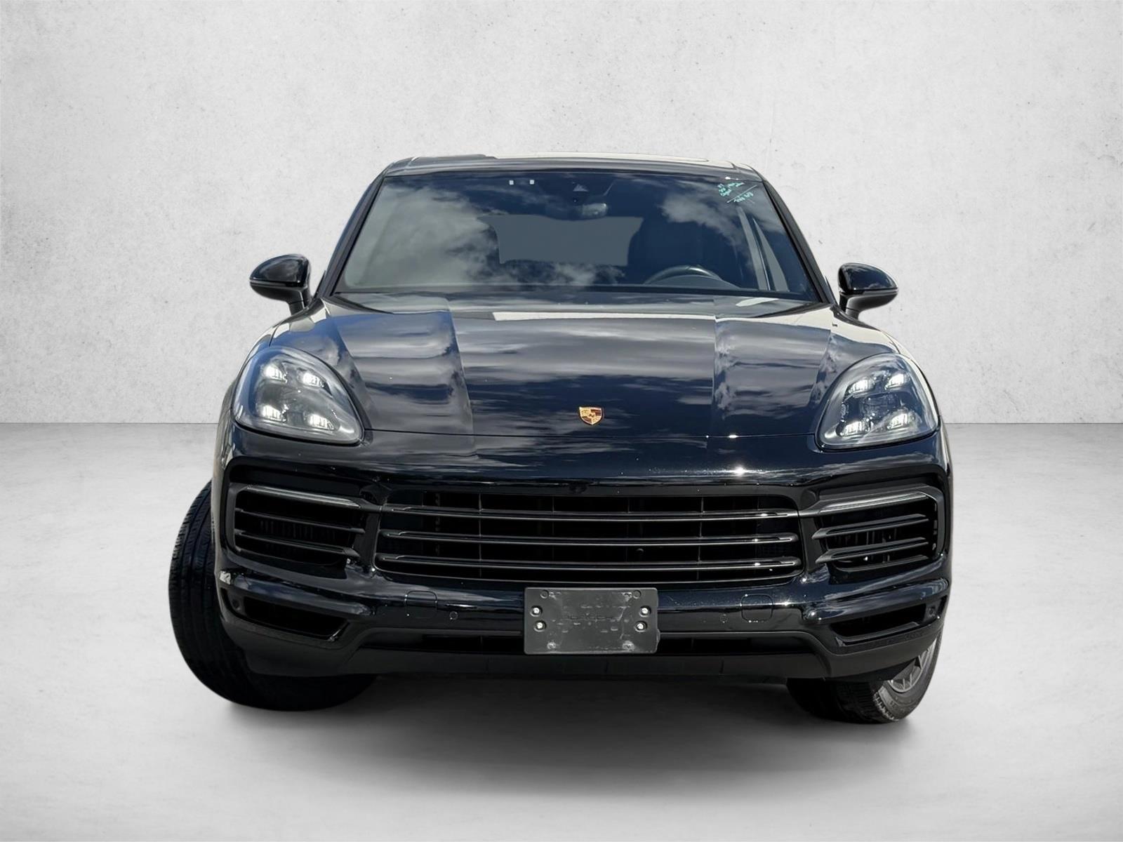 2020 Porsche Cayenne photo 2