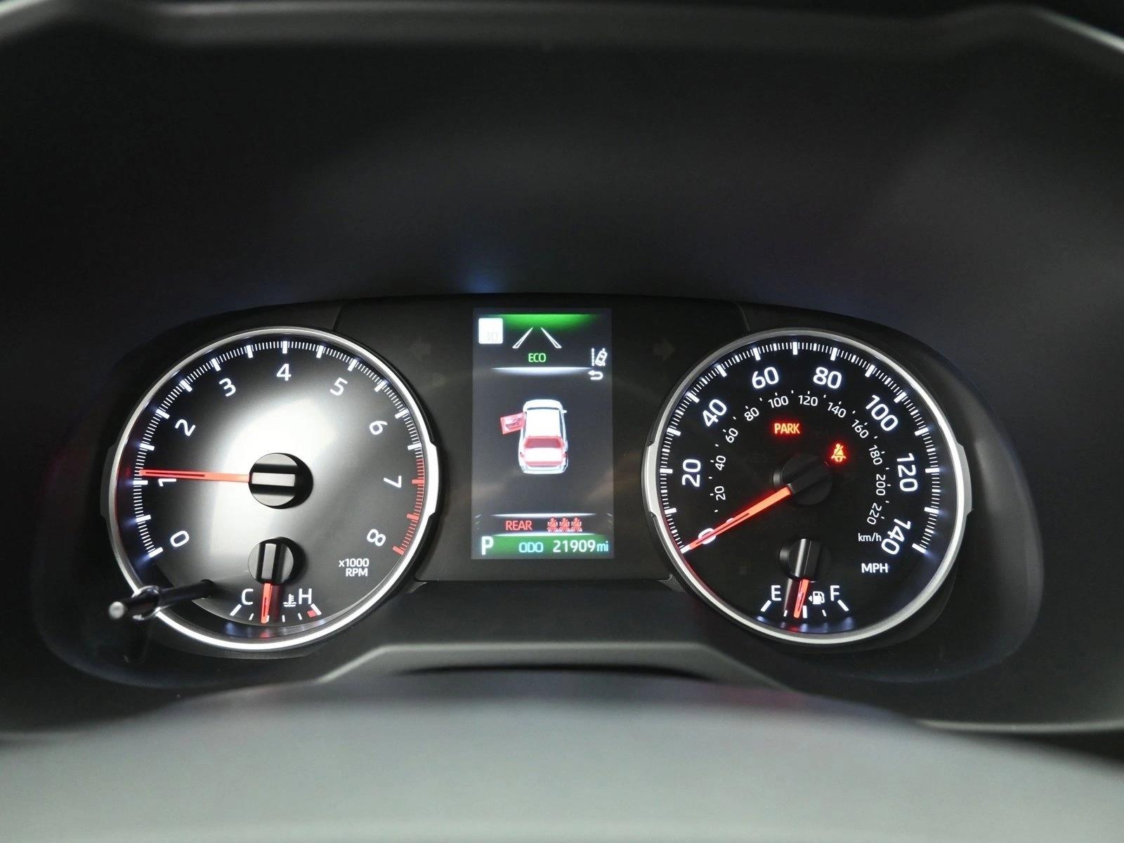 2022 TOYOTA RAV4 - Image 17