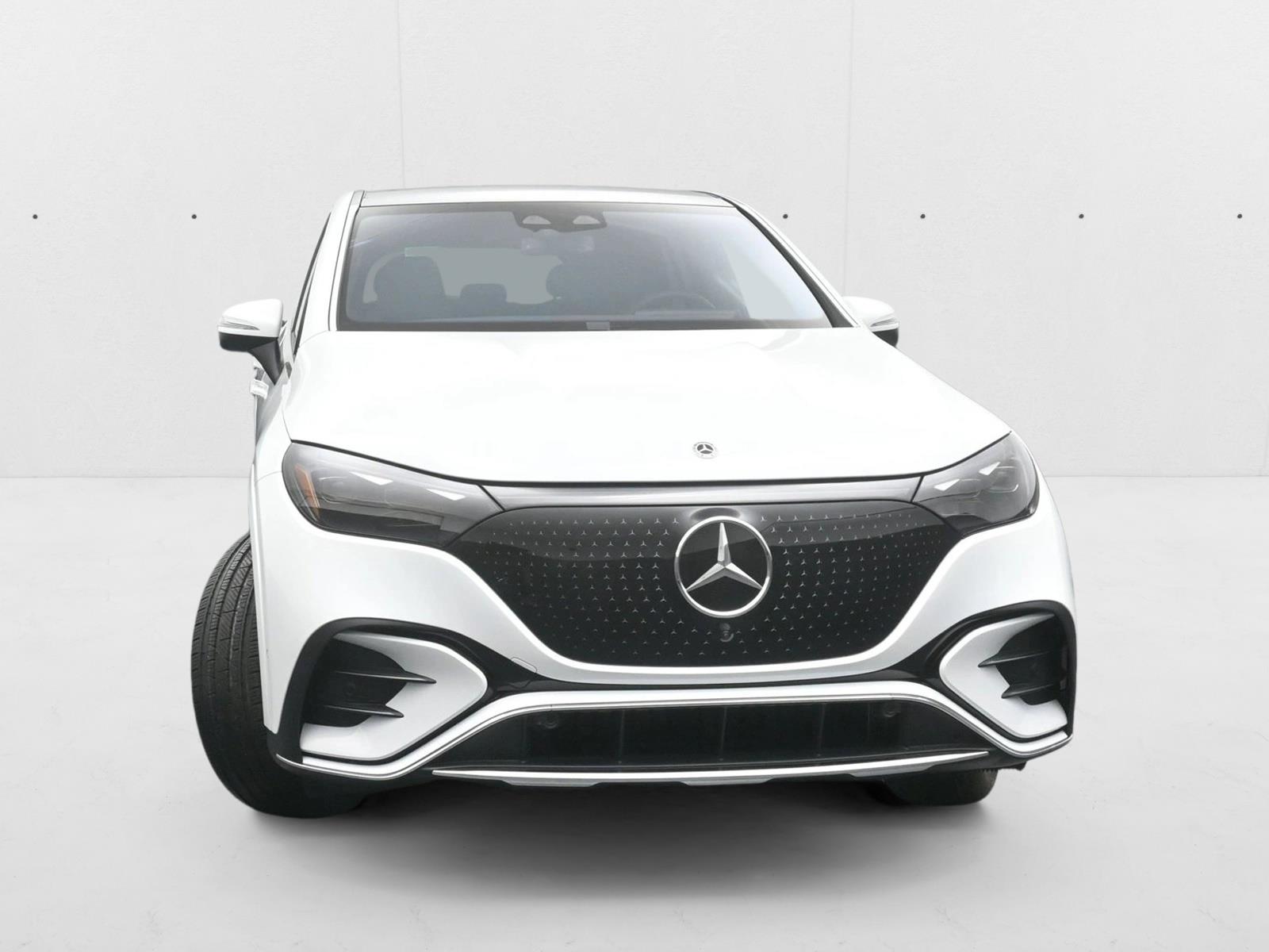 2025 Mercedes Benz 350 4MATIC photo 3