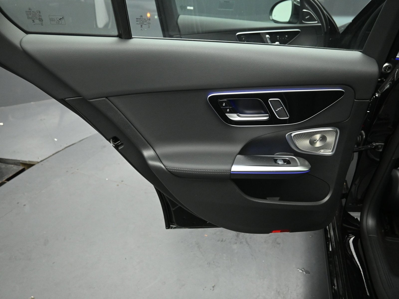 2025 MERCEDES-BENZ C-CLASS - Image 21