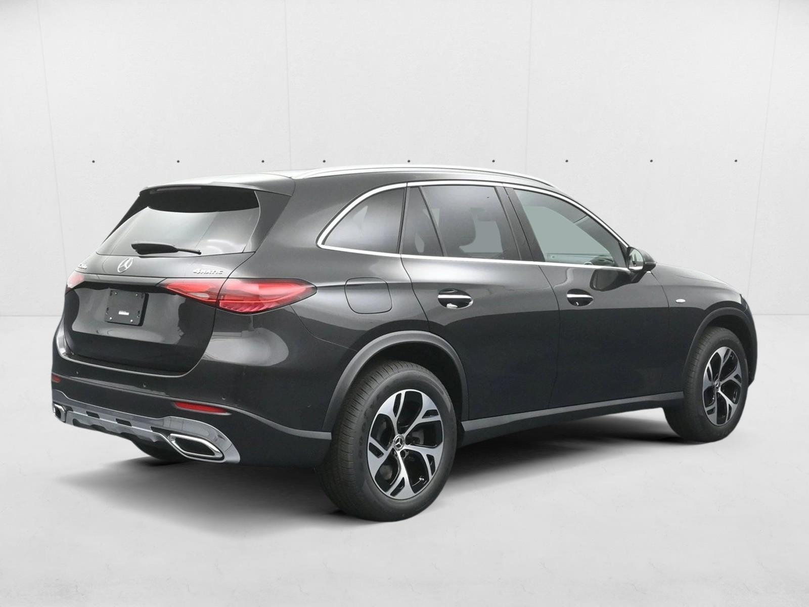 2025 Mercedes Benz GLC 350e 4MATIC photo 2