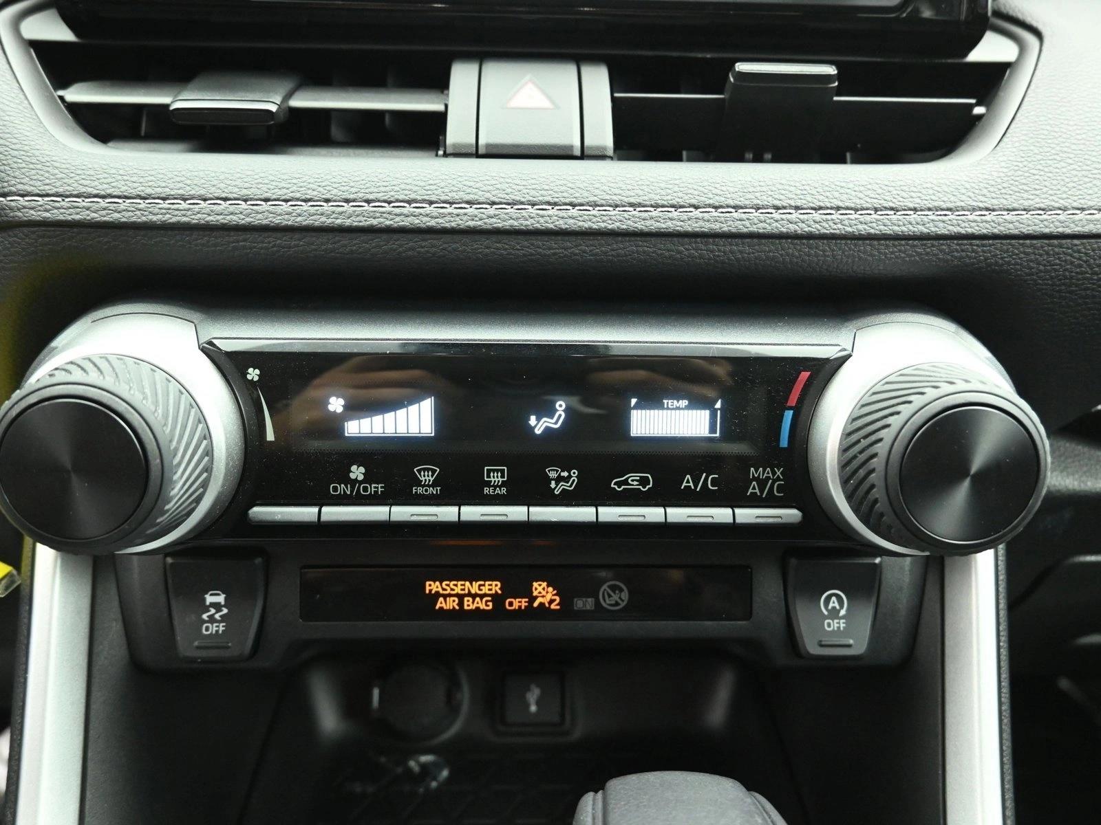 2022 TOYOTA RAV4 - Image 12