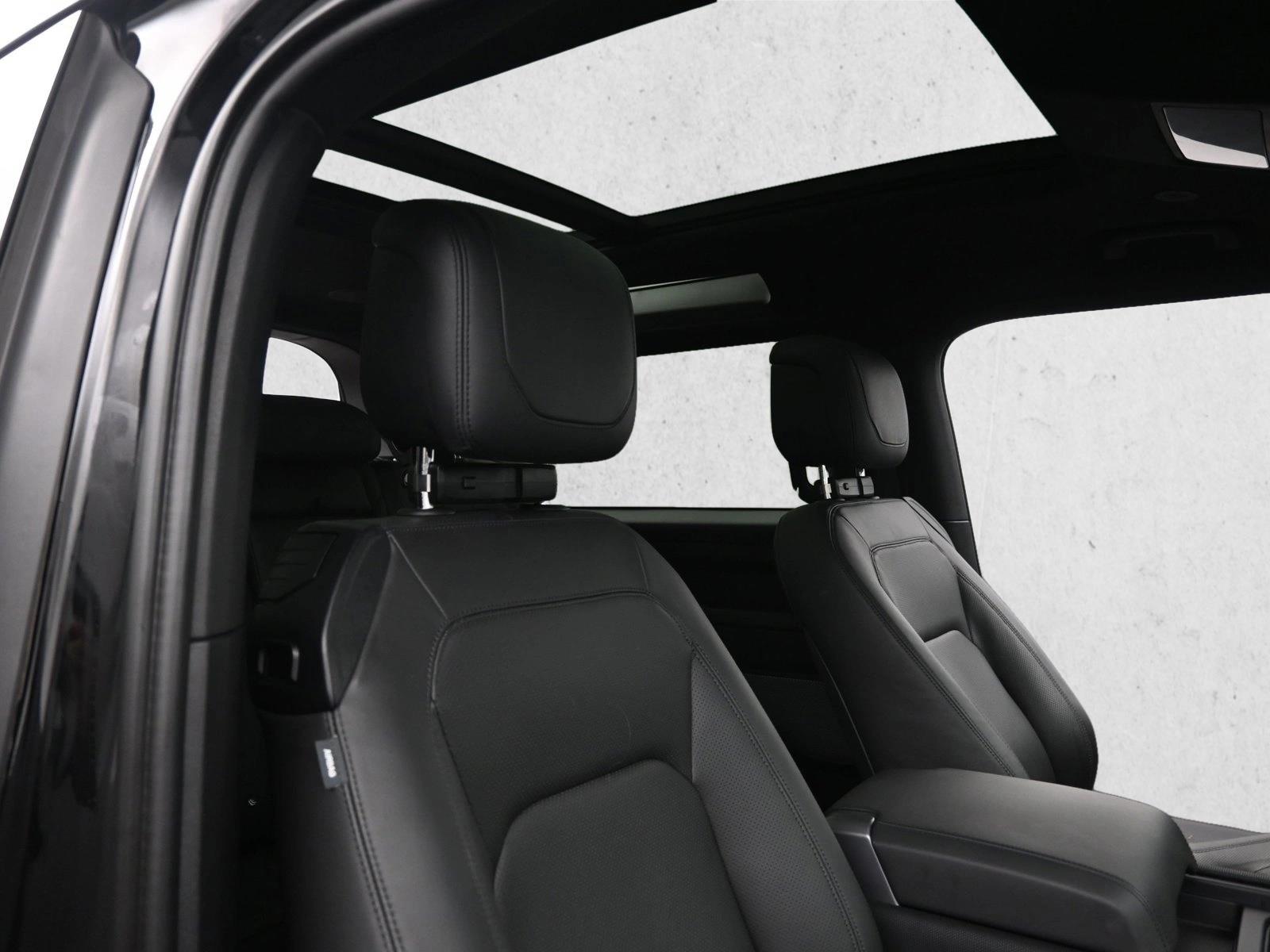 2024 LAND ROVER DEFENDER - Image 26