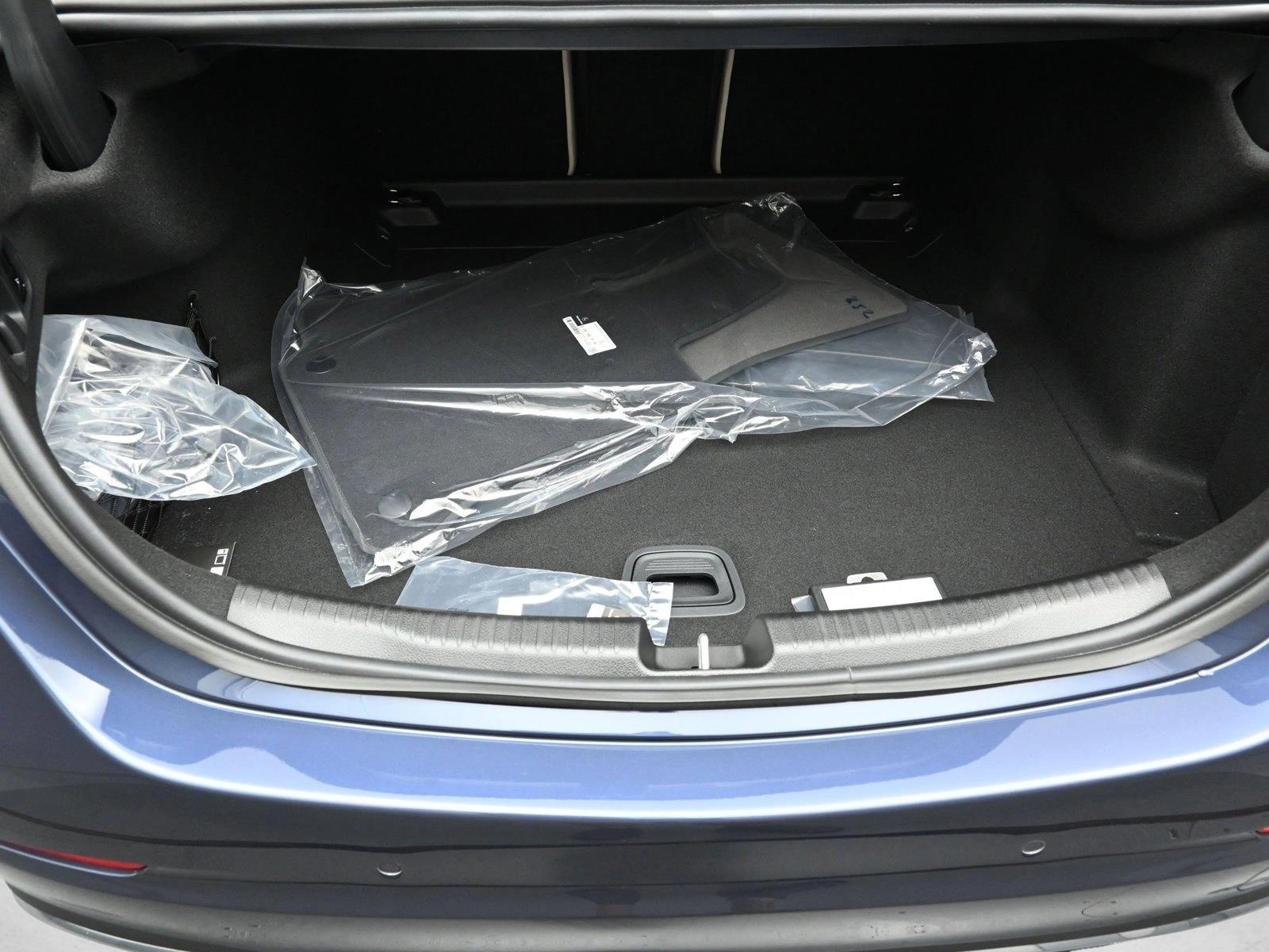 2025 MERCEDES-BENZ C-CLASS - Image 23