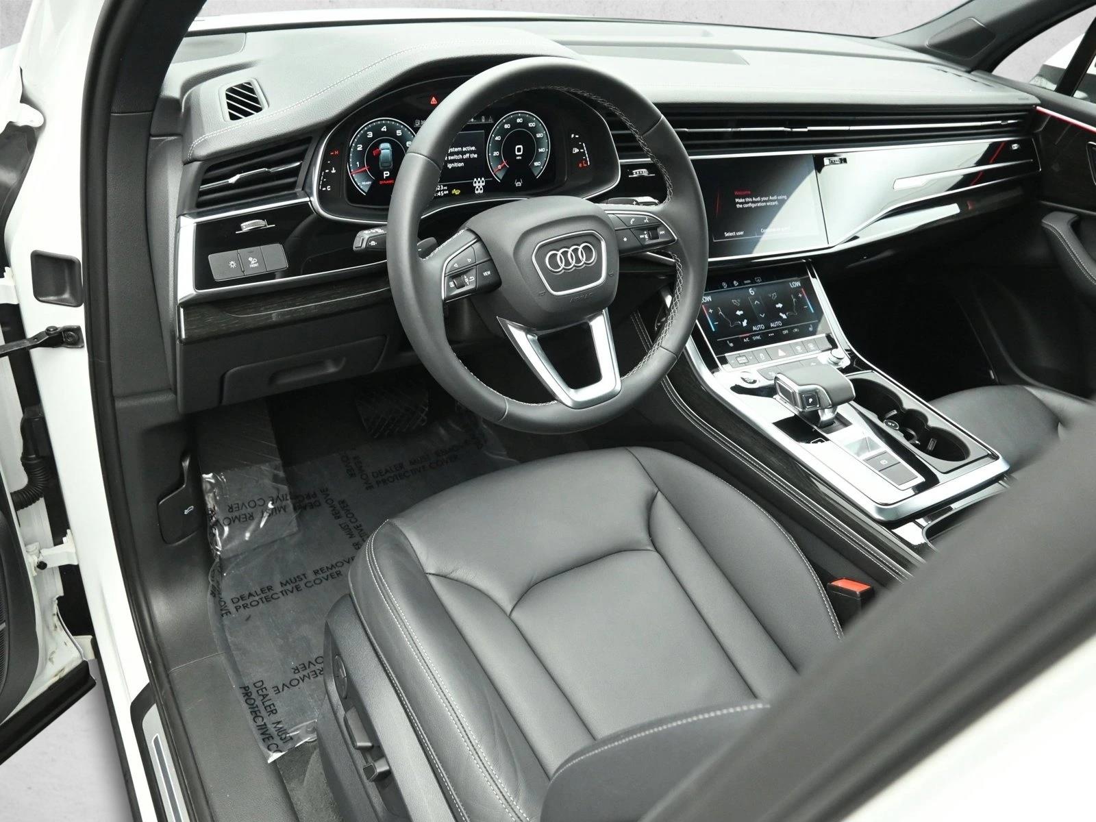 2025 AUDI Q7 - Image 8