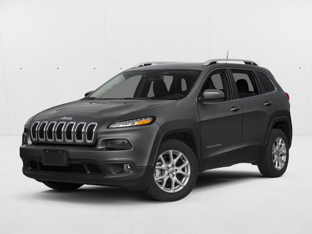 Used 2018 Jeep Cherokee Latitude Plus 4x4 SUV