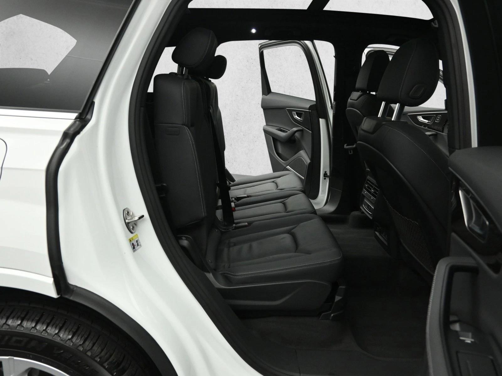 2025 AUDI Q7 - Image 25