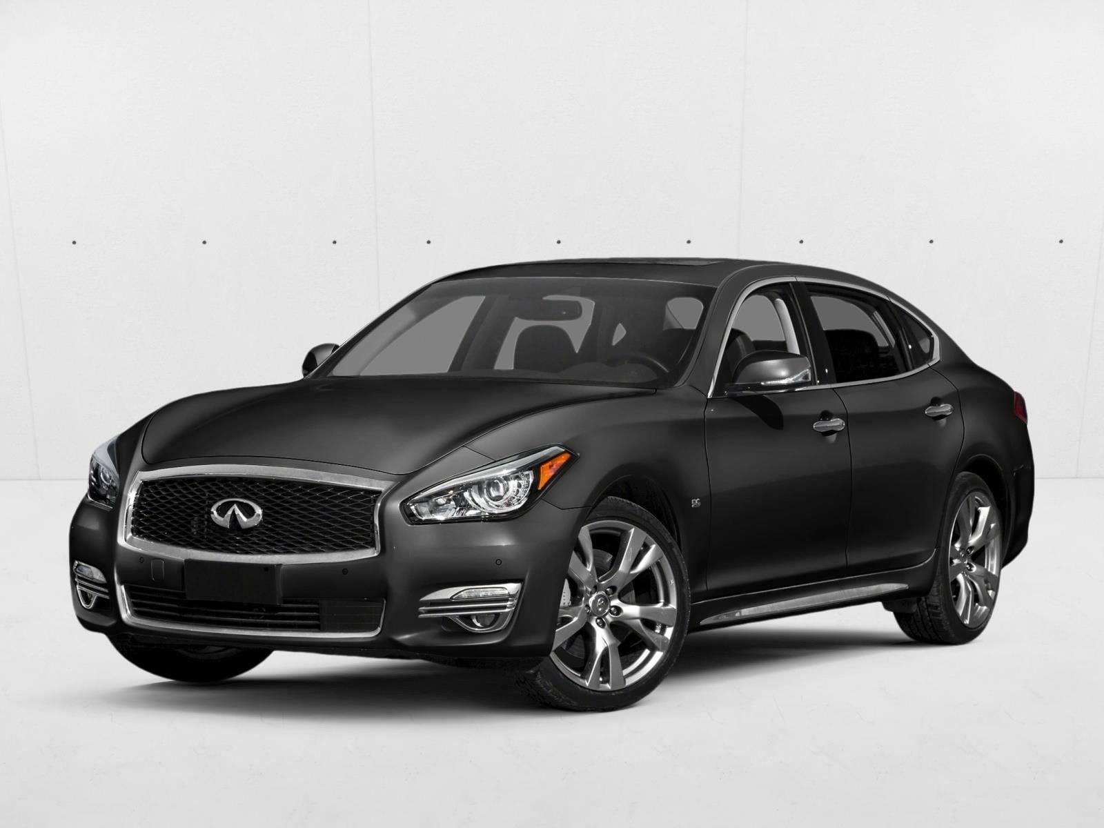 2018 INFINITI Q70L LUXE