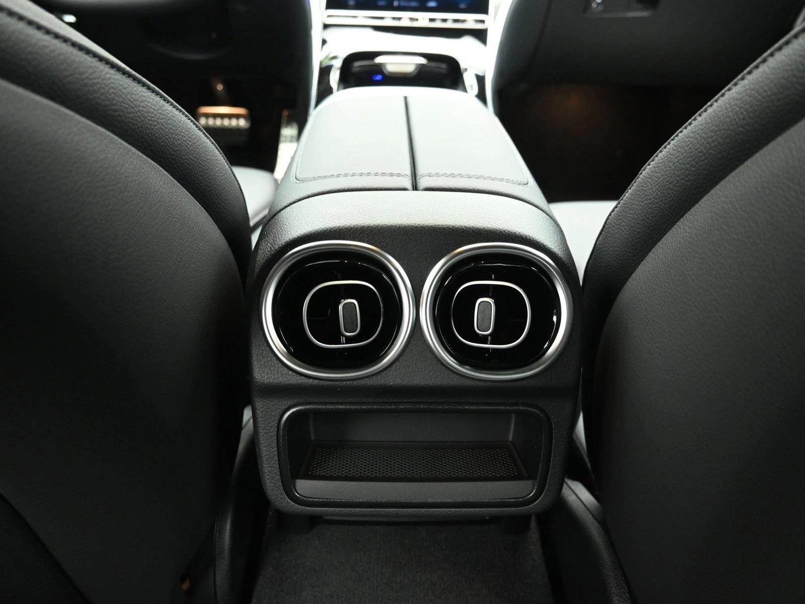 2025 MERCEDES-BENZ C-CLASS - Image 21