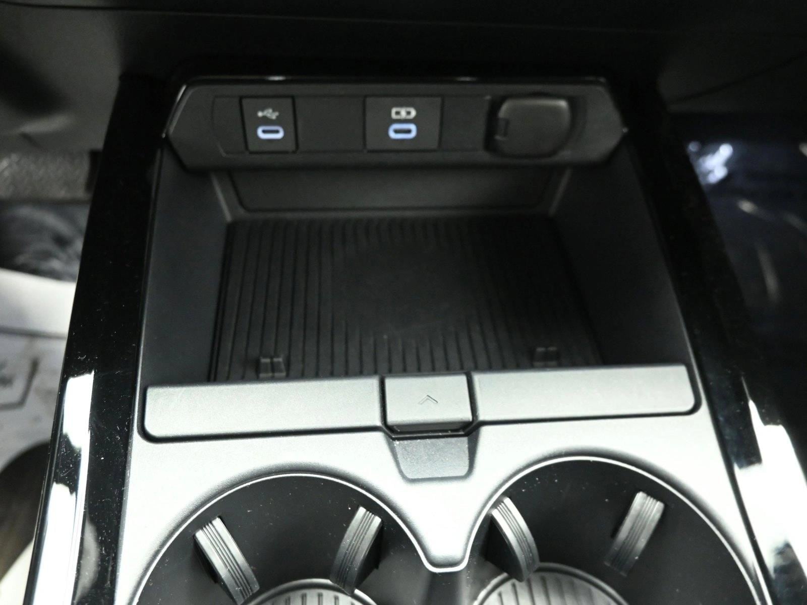 2026 TOYOTA PRIUS PRIME (PHEV) - Image 18