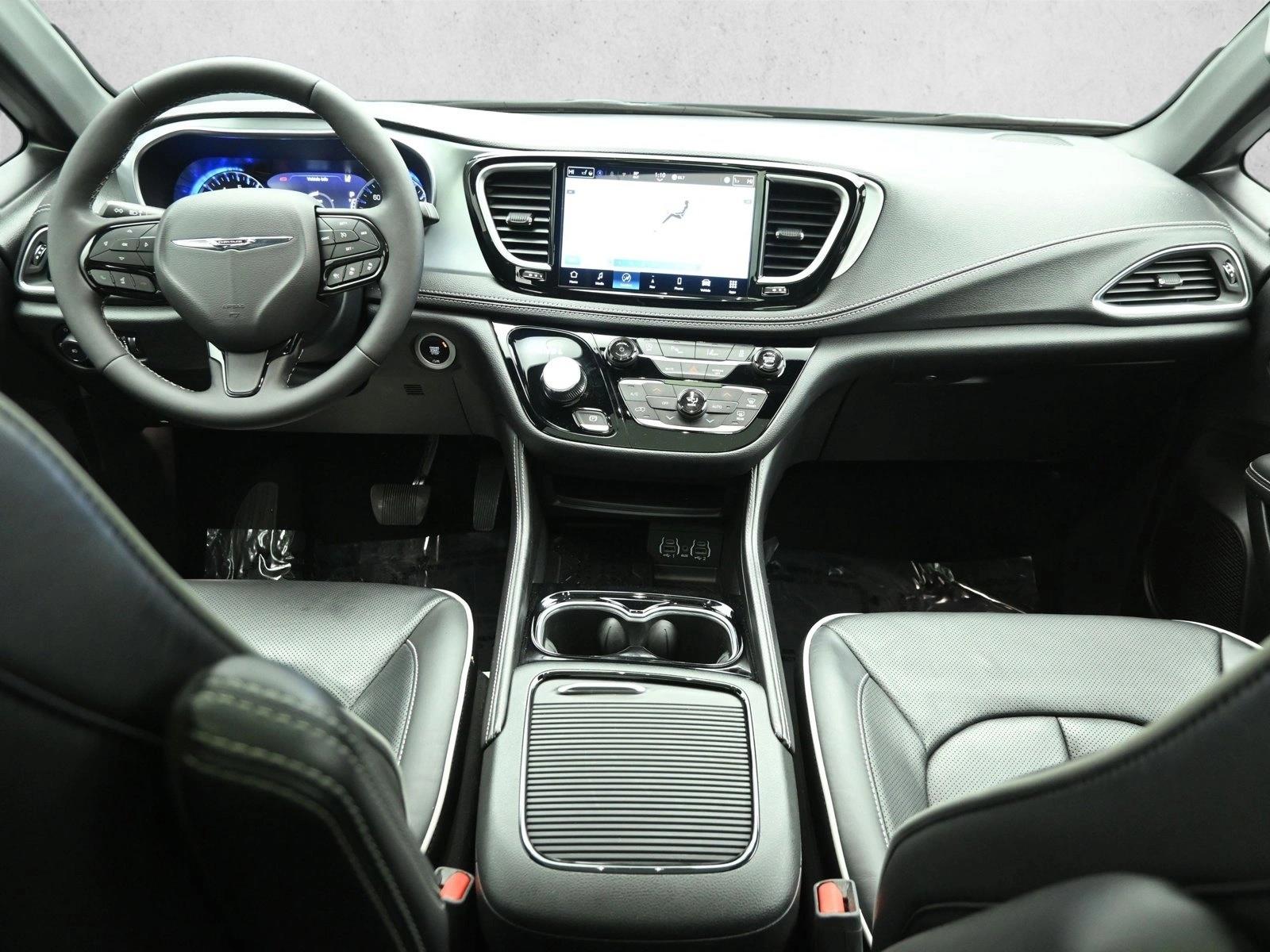 2025 CHRYSLER PACIFICA - Image 22