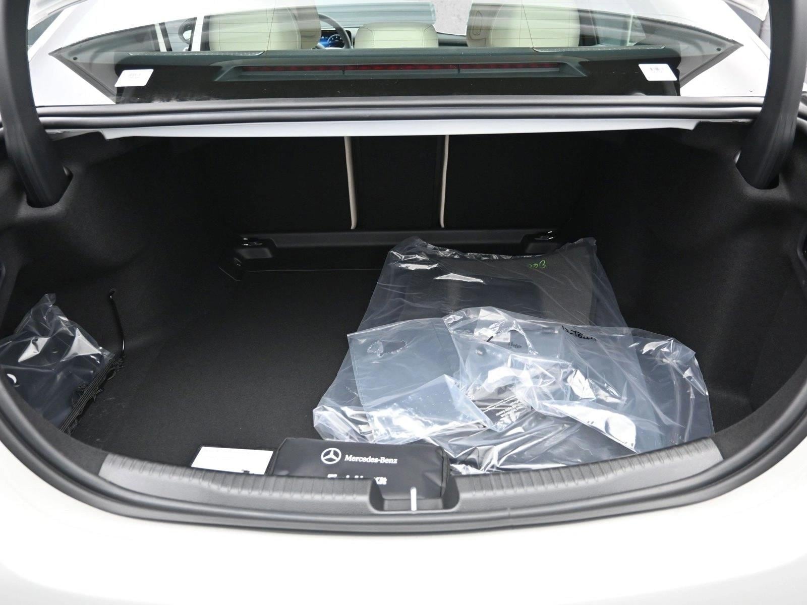 2025 MERCEDES-BENZ C-CLASS - Image 23