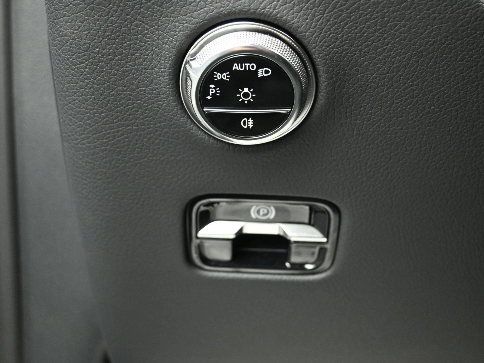 2025 MERCEDES-BENZ GLC-CLASS - Image 10