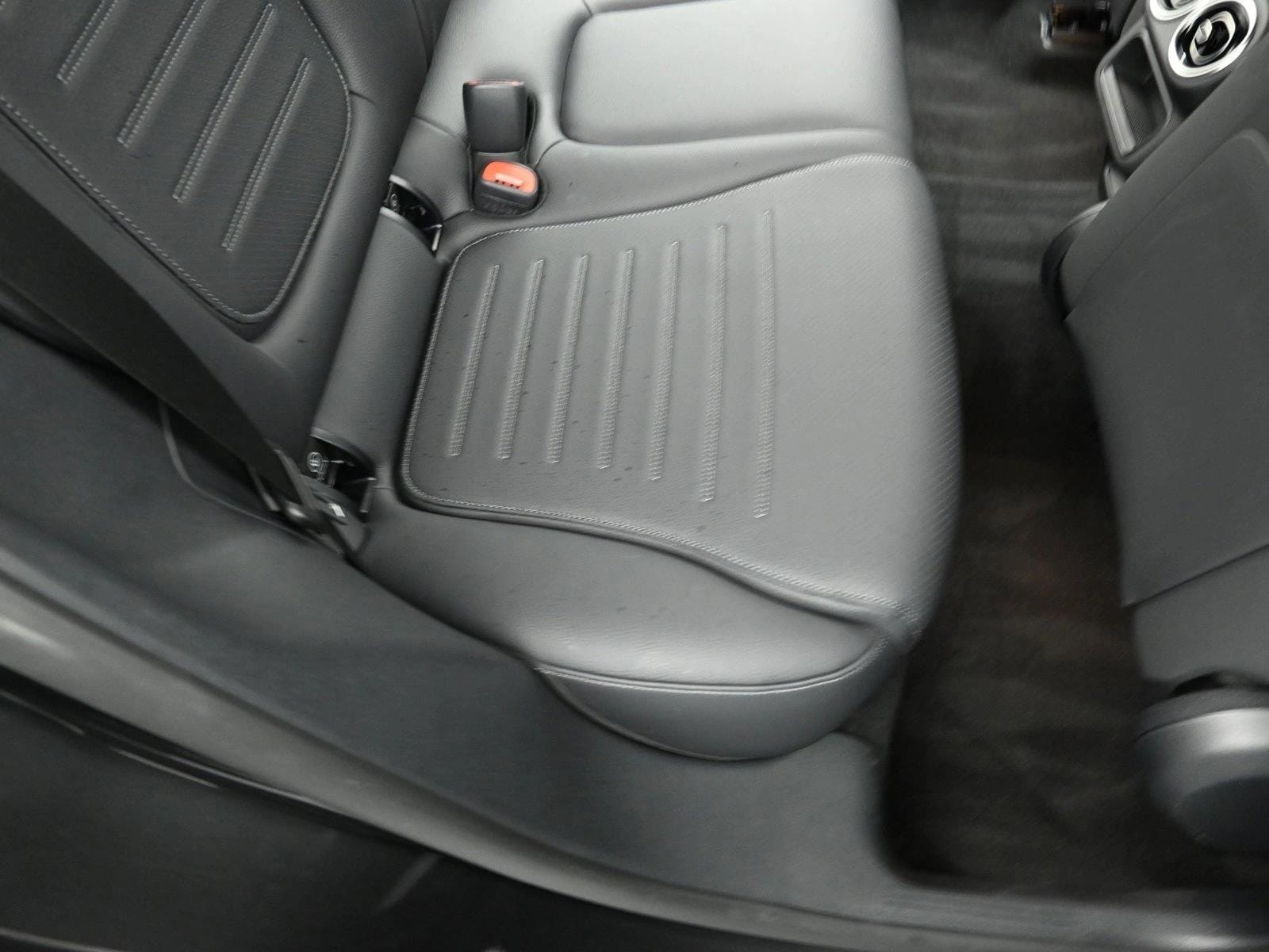 2025 MERCEDES-BENZ GLC-CLASS - Image 24