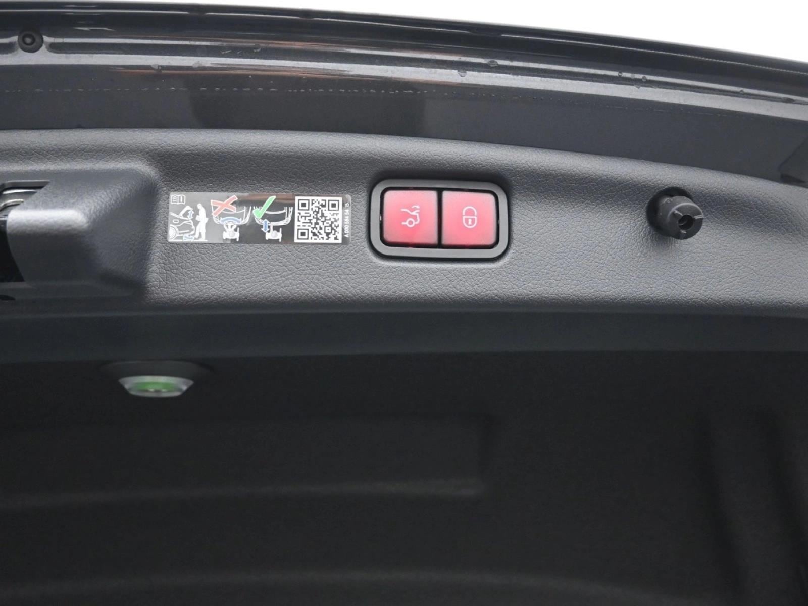 2025 MERCEDES-BENZ C-CLASS - Image 23