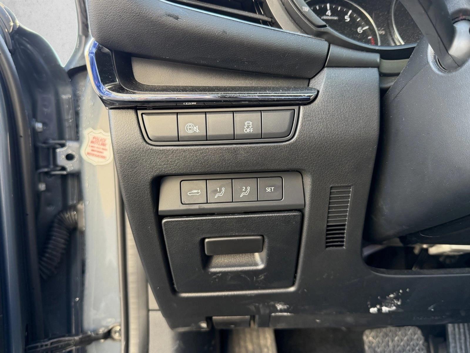 2025 MAZDA MAZDA3 - Image 10