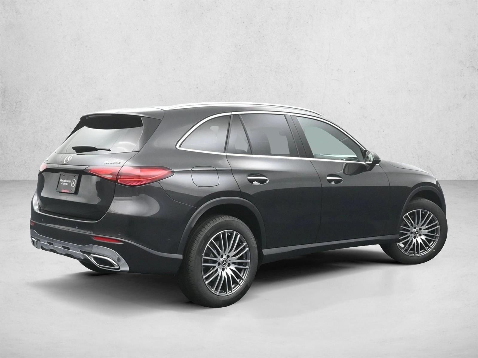 2025 Mercedes Benz GLC 300 4MATIC photo 2