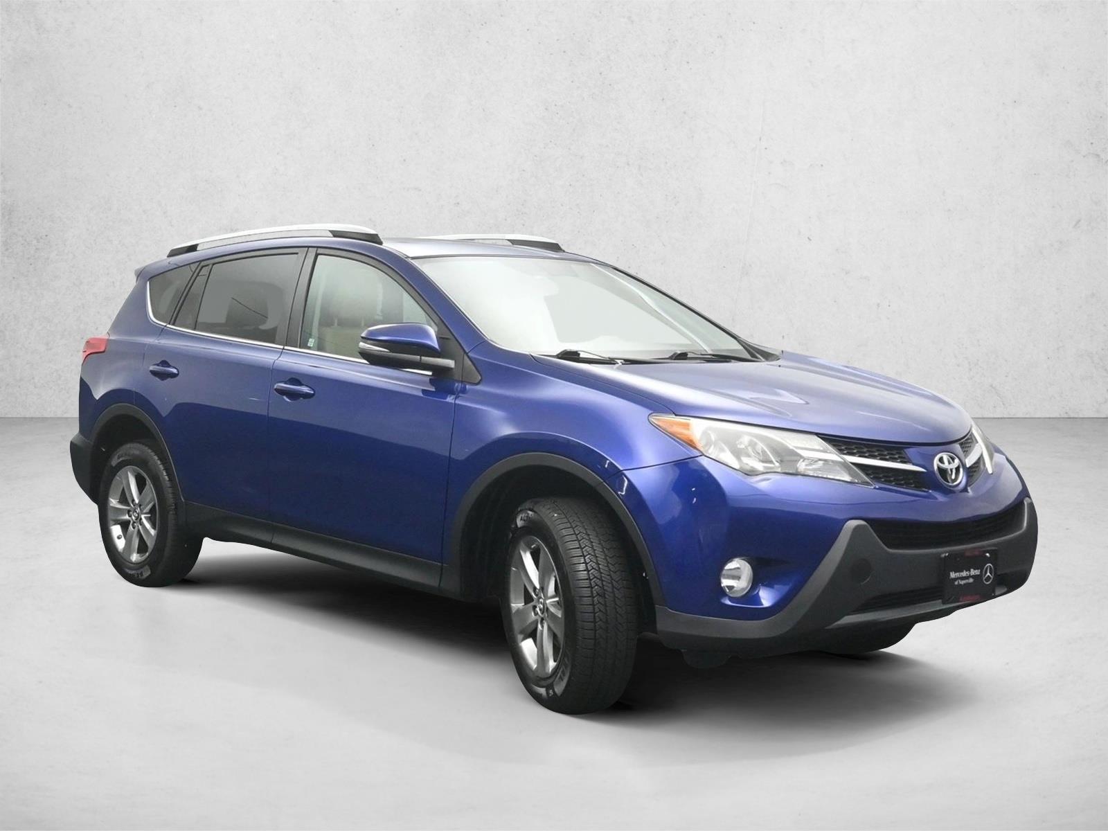 2015 TOYOTA RAV4 - Image 4