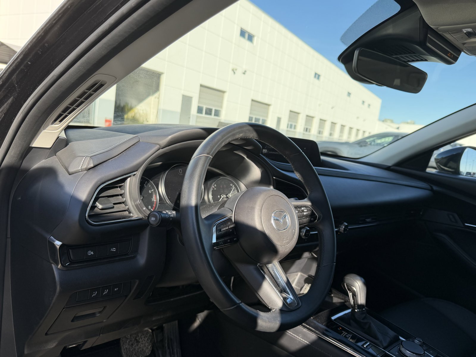 2025 MAZDA CX-30 - Image 10