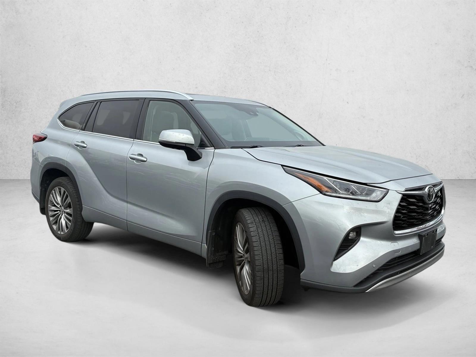 2020 Toyota Highlander Platinum photo 3