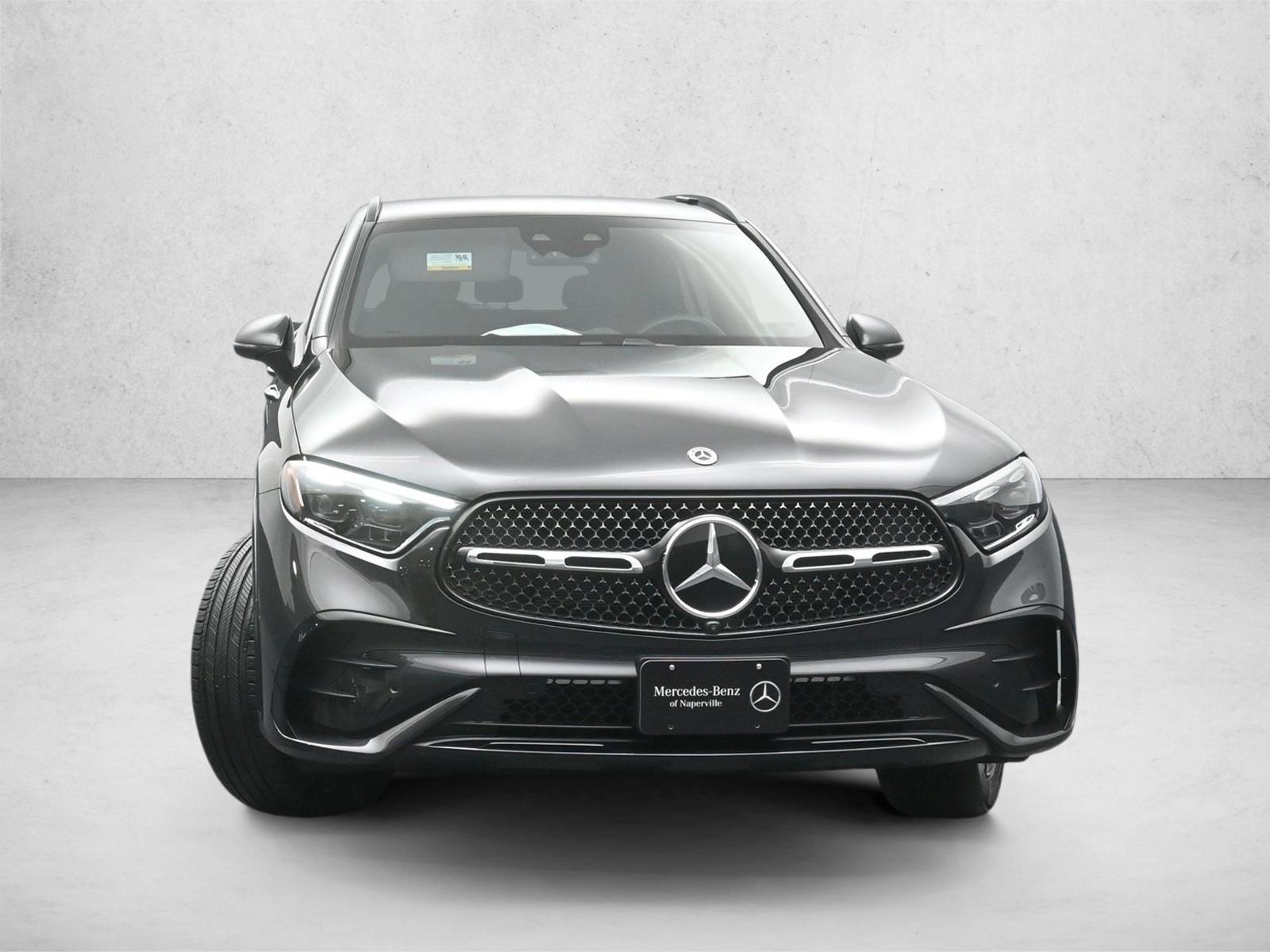 2025 Mercedes Benz GLC 300 4MATIC photo 3