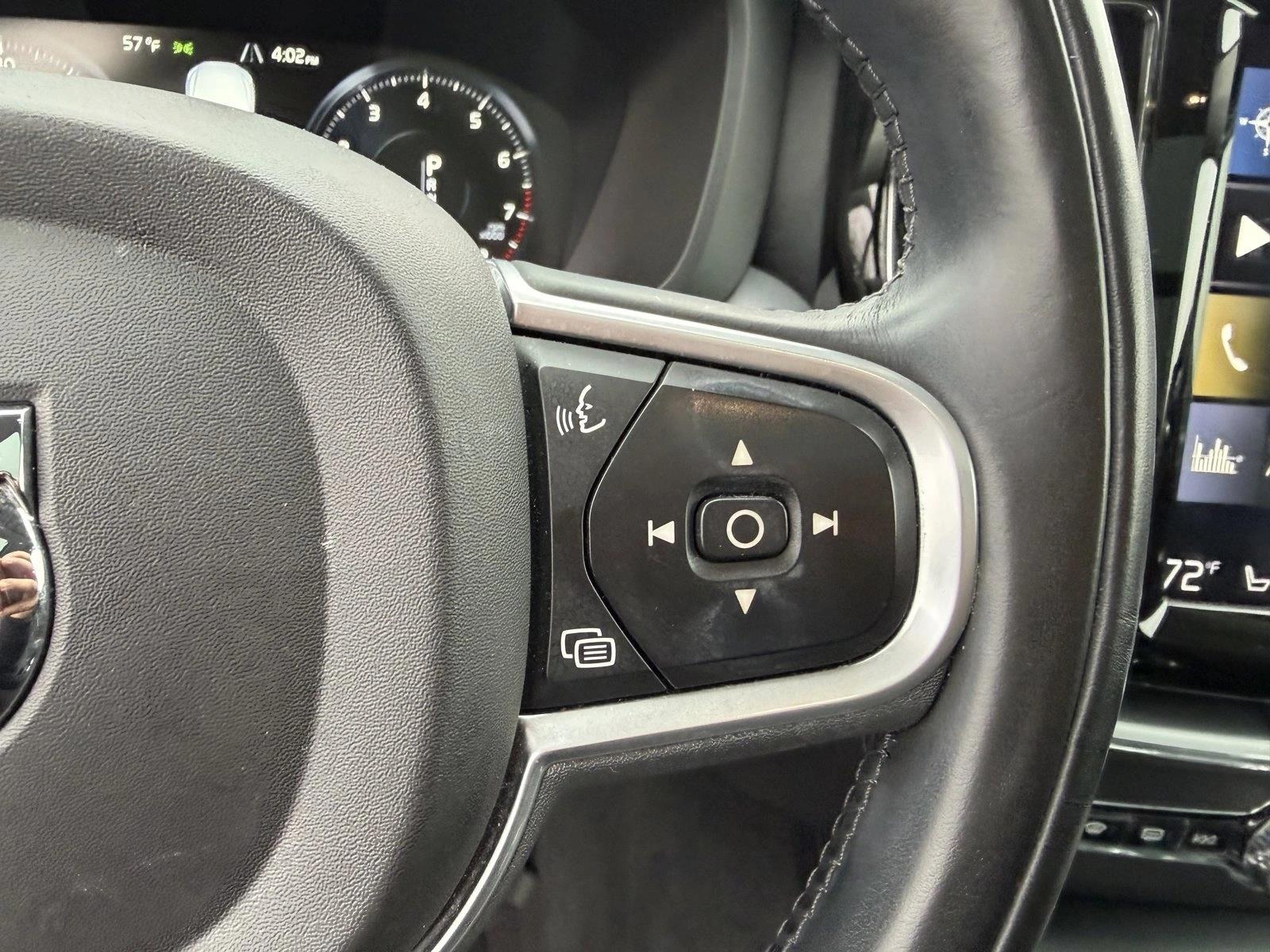 2018 VOLVO XC60 - Image 17