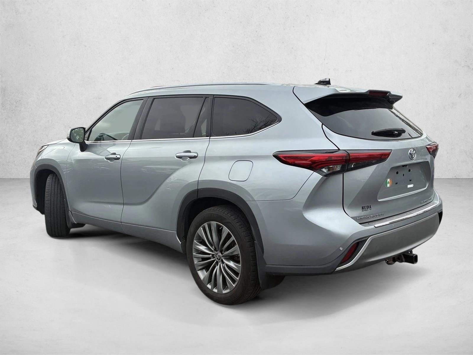 2020 TOYOTA HIGHLANDER - Image 9