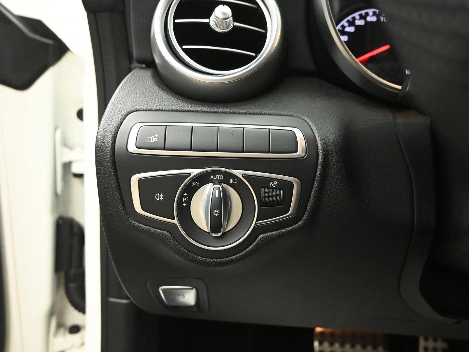 2019 MERCEDES-BENZ C-CLASS - Image 18