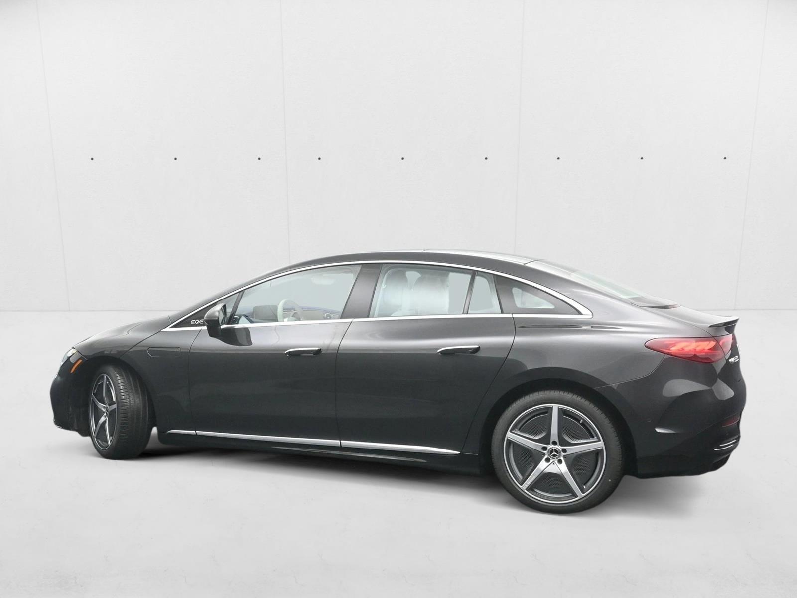 2025 Mercedes Benz 350 4MATIC photo 4