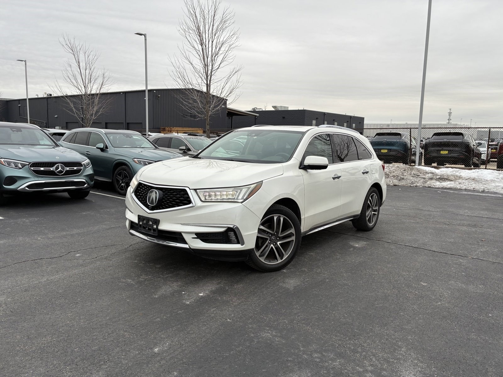 2017 Acura MDX Advance and Entertainment Package's photo