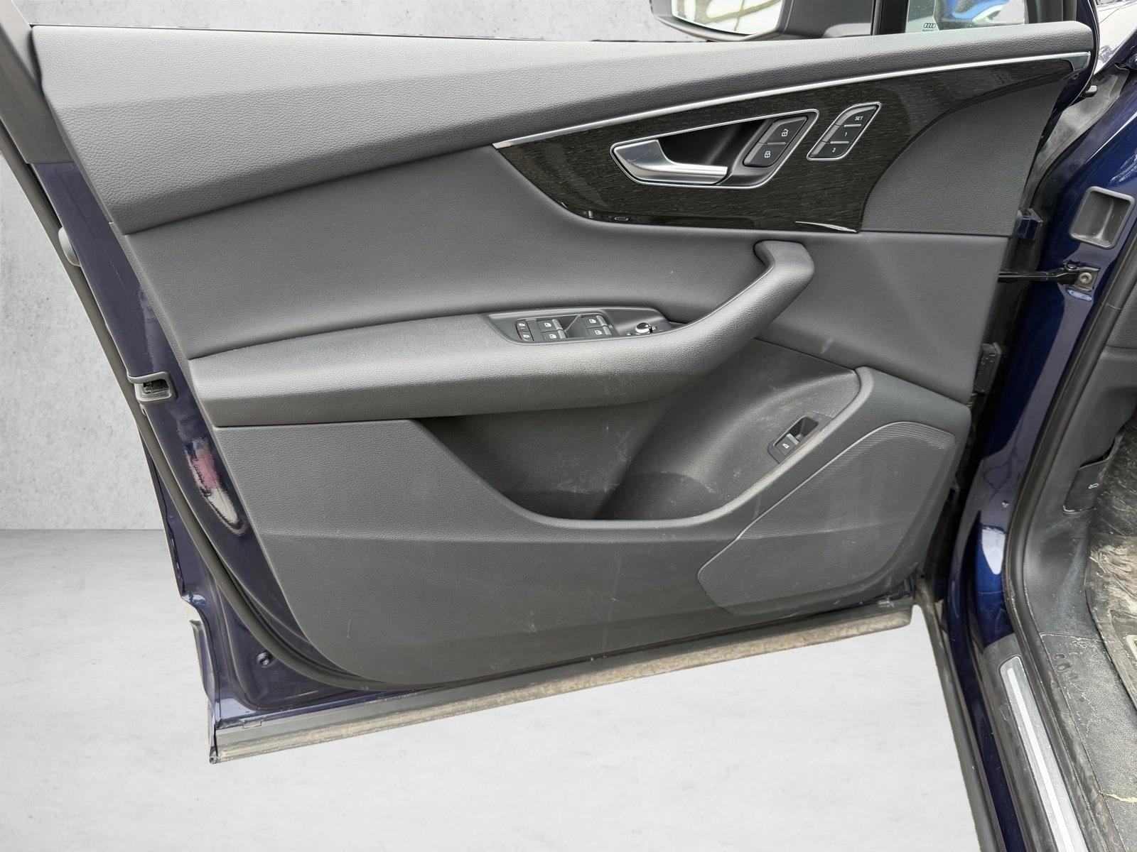 2022 AUDI Q7 - Image 12