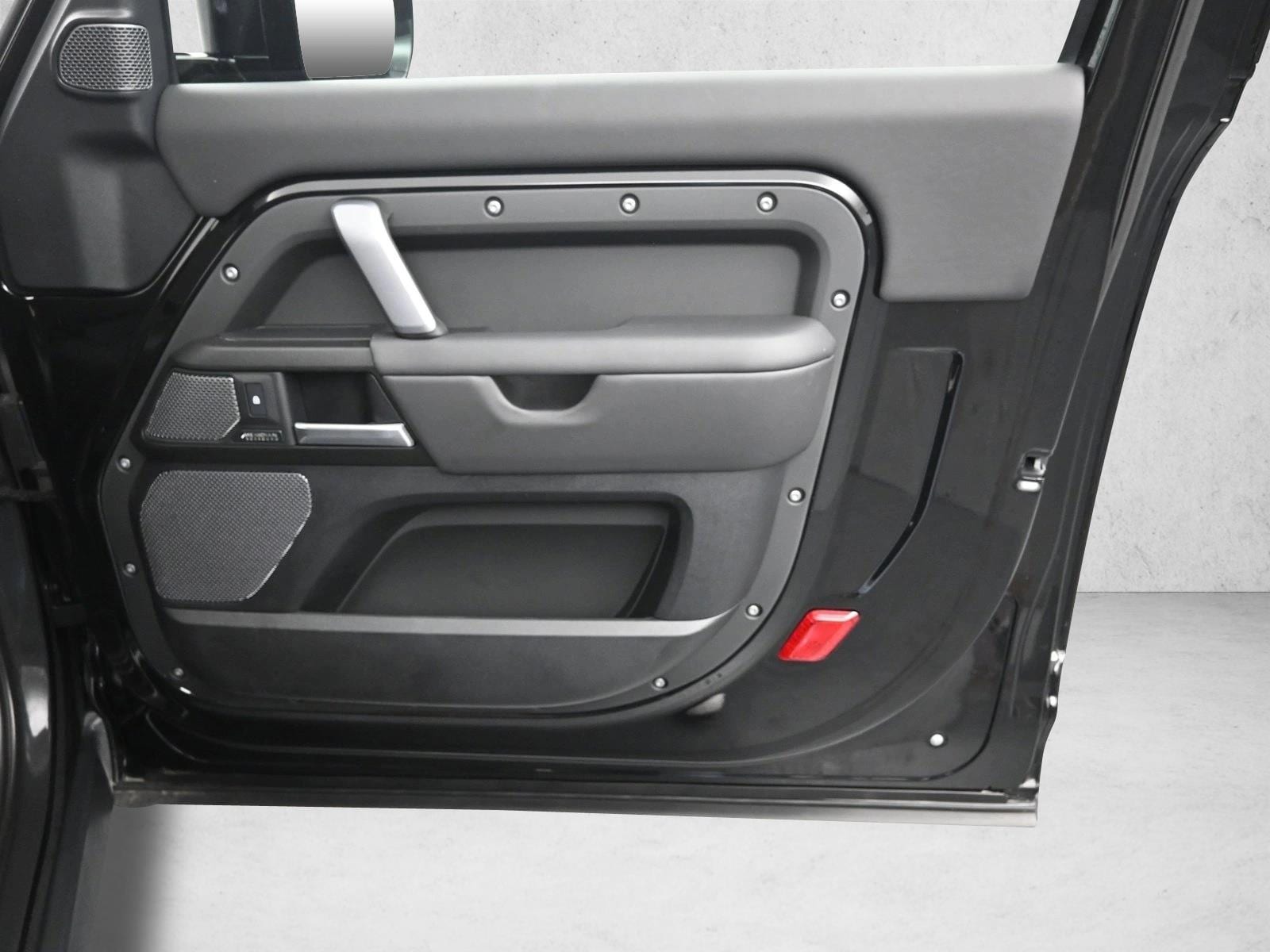 2024 LAND ROVER DEFENDER - Image 28