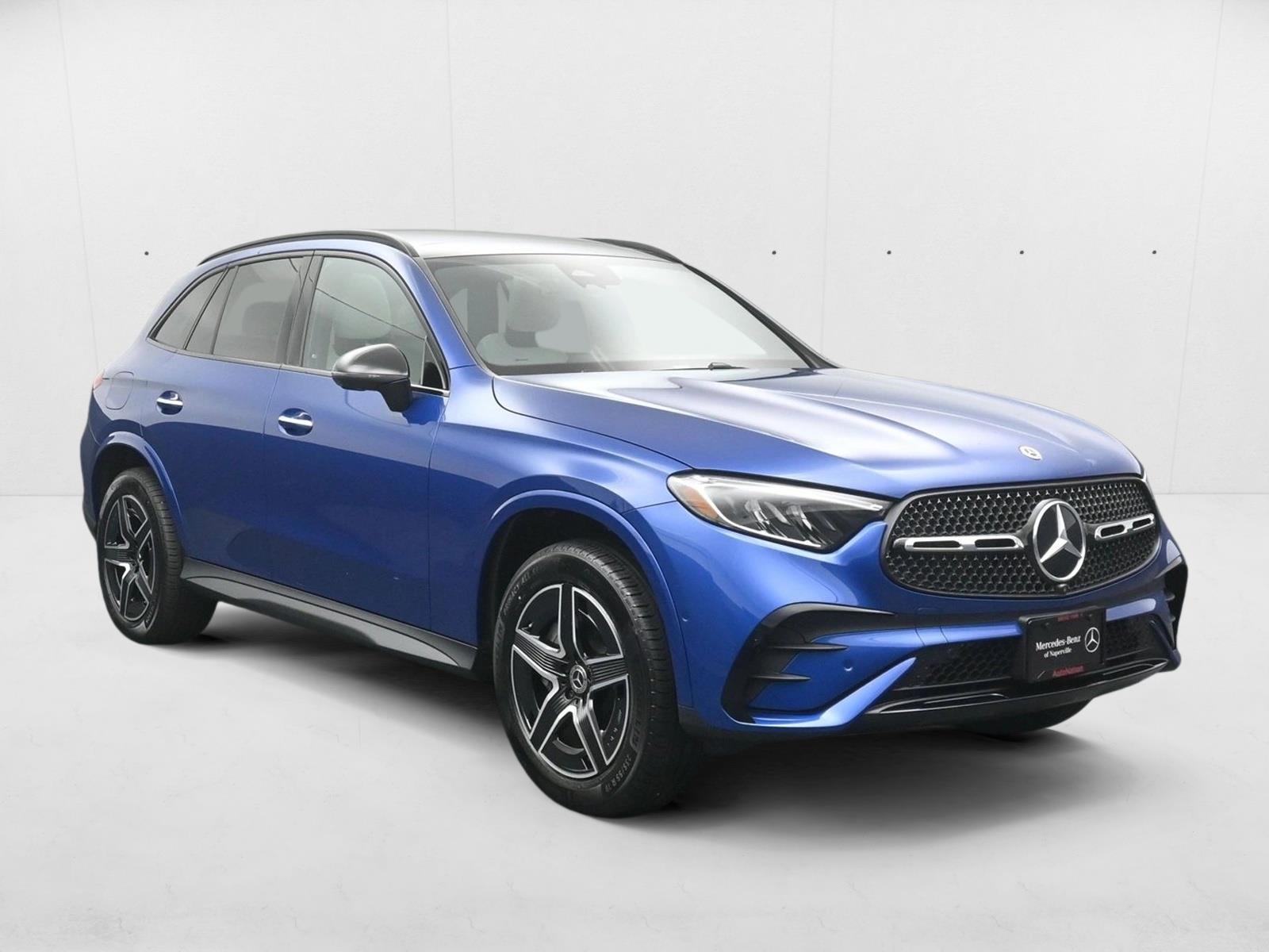 2025 Mercedes Benz GLC 300 4MATIC photo 3