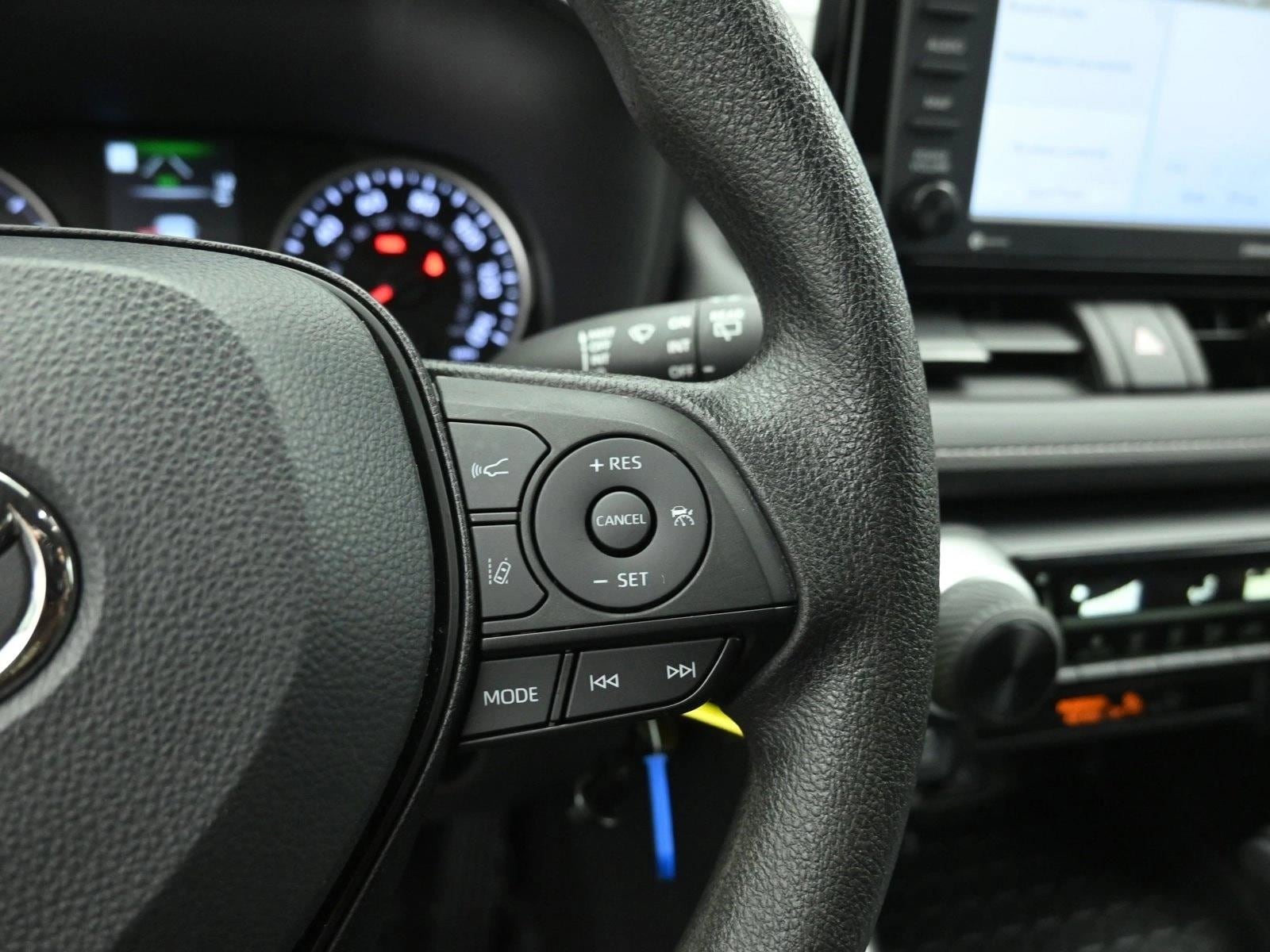 2022 TOYOTA RAV4 - Image 16