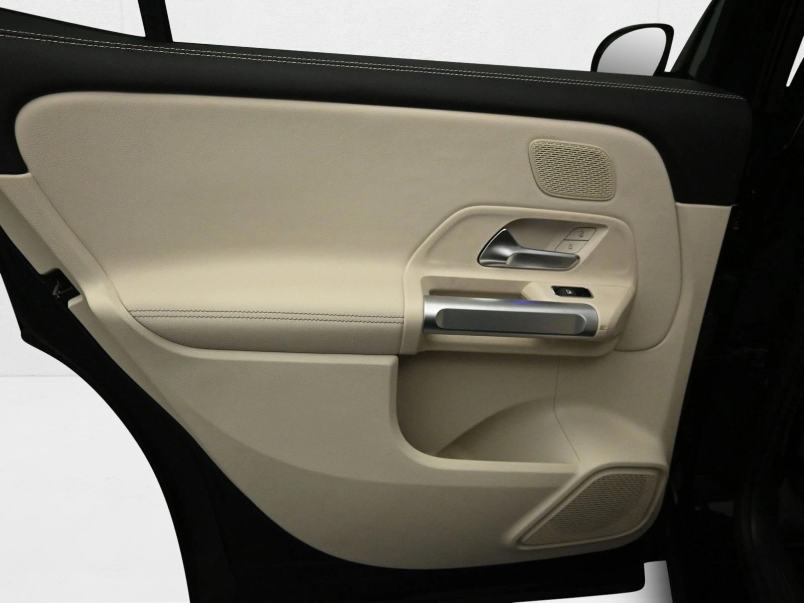 2025 MERCEDES-BENZ GLB-CLASS - Image 23