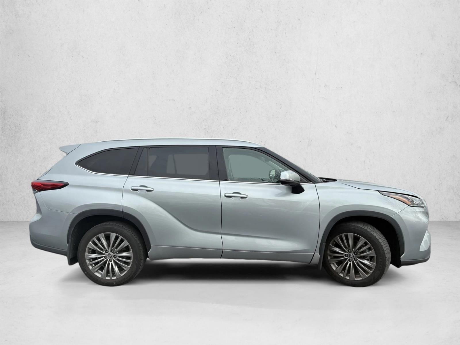 2020 TOYOTA HIGHLANDER - Image 6