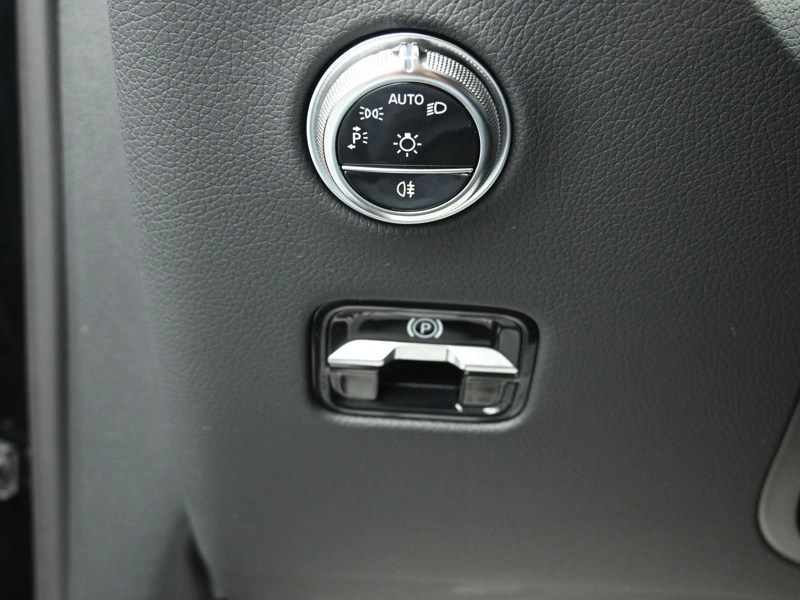 2025 MERCEDES-BENZ GLC-CLASS - Image 10